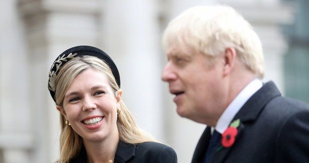 Vládne v Downing Street „vydřička“? Nového šéfa poradců vybrala Johnsonovi snoubenka