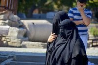 Muslimové ve světě přečíslí křesťany. Odborníci už znají rok zlomu