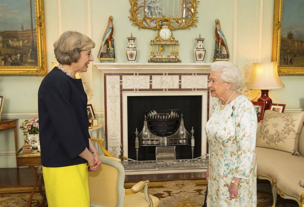 Do čela britské vlády dnes nastoupila Theresa Mayová, která je po Margaret Thatcherové druhou ženou v tomto úřadu v dějinách Británie.