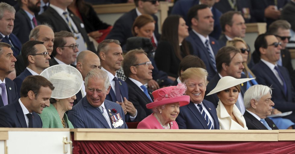Světoví státníci včetně premiéra Babiše, prezidenta Trumpa a královny Alžběty II. na oslavách 75. výročí Dne D, (5.06.2019).