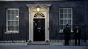 Sídlo premiérky v Downing Street 10 ráno po volebním debaklu