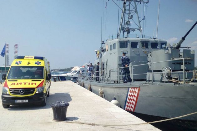 Britsku zachránili Chorvaté poté, co spadla z velké výletní lodě a 10 hodin plavala v Jadranu