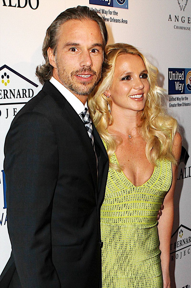 Britney Spears a Jason Trawick.