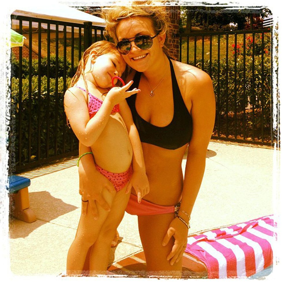 Mladší sestra Britney Spears Jamie Lynn s dcerkou Maddie.