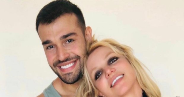 Britney Spearsová s manželem Samem Asgharim