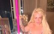 Britney Spears se dala na pole dance