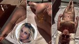 Britney ukázala božské křivky a přiznala problém: Cítí se jako těhotná!