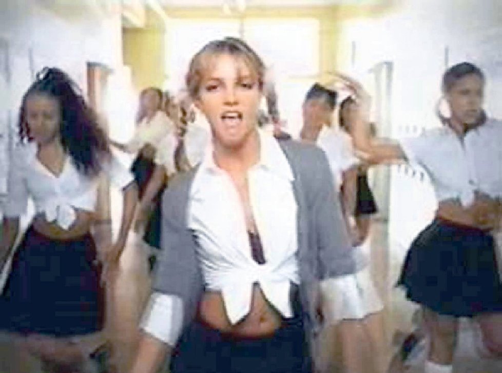 S videoklipem ...Baby One More Time zažila Britney průlom v kariéře. Bylo jí přitom teprve 16 let!