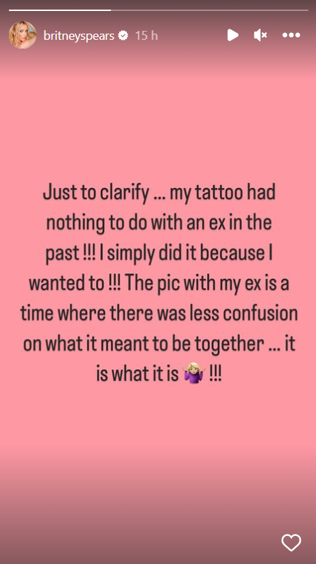 Britney vysvětlila, že tetování nemá nic společného s jejím bývalým. Společnou fotku prý sdílela z jiných důvodů.