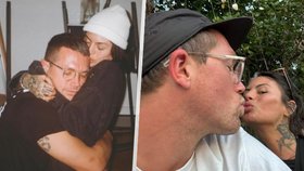 Tom zemřel, Naomi oživovali. Někdo jim otrávil pití?