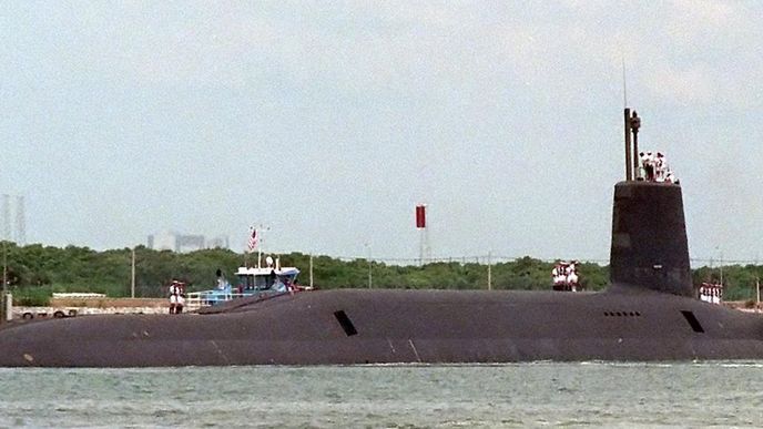 Britská jaderná ponorka HMS Vanguard.