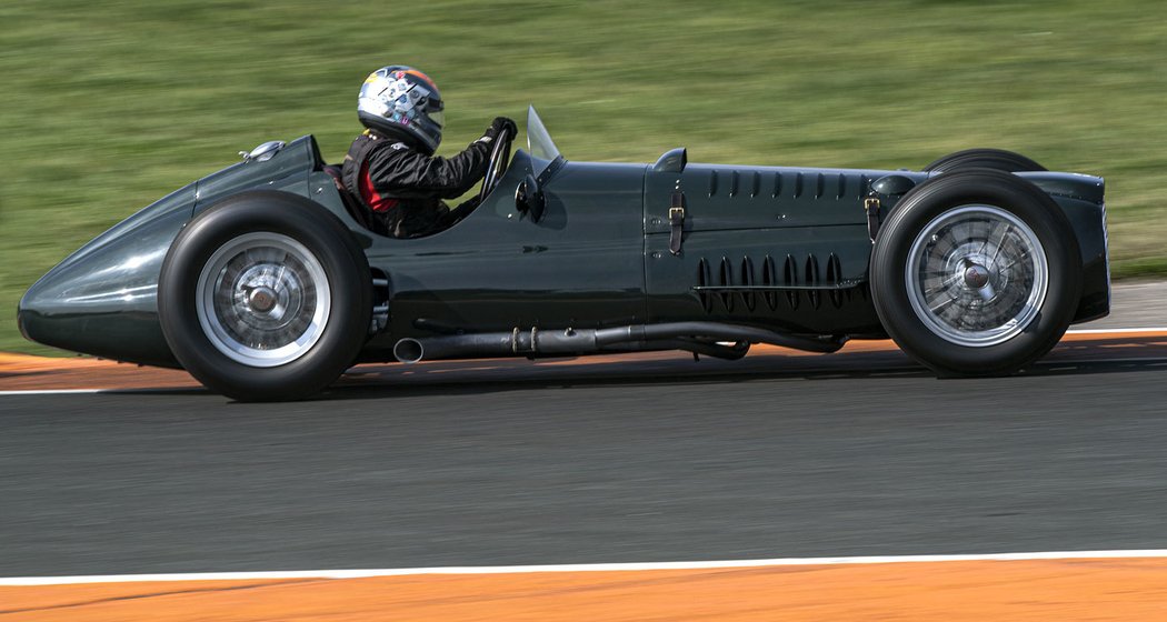 BRM P15 V16