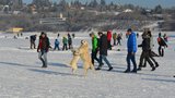 Varování brněnských strážníků: Nechoďte na přehradě na led, je to životu nebezpečné!
