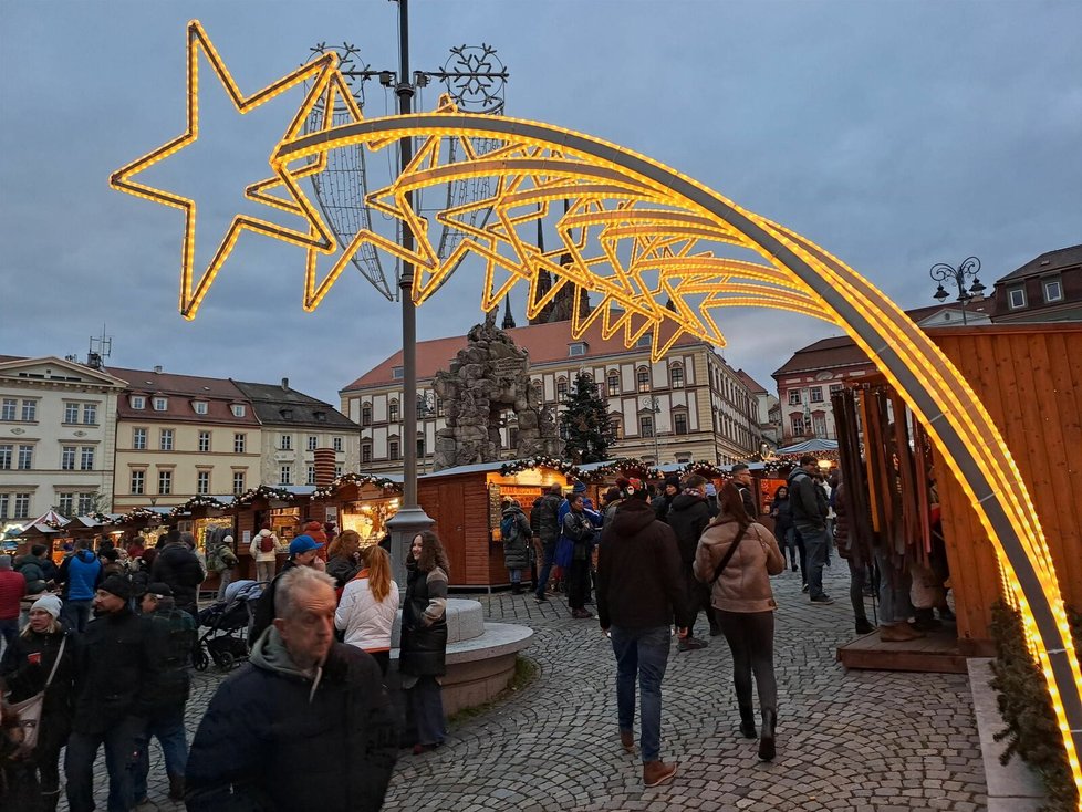 Letošní adventní trhy v centru Brna začaly s týdenním předstihem.