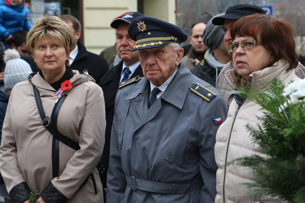 Generál Emil Boček (93) ocenil, že se 17. listopad i nadále připomíná. Pro něj osobně je vzpomínkou na rok 1939.