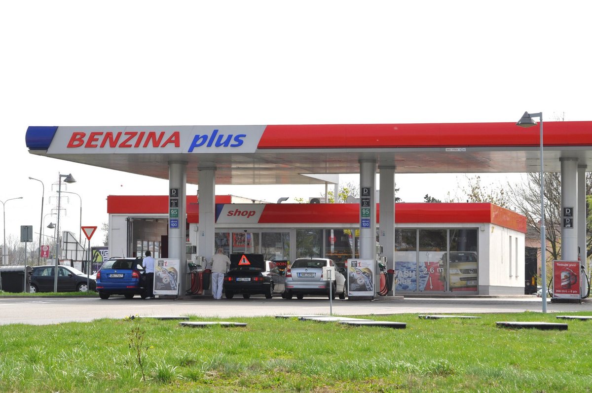 Benzina