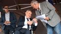 Odpůrci sjezdu sudetských Němců zaplnili Dominikánské náměstí v Brně. Odpůrci sjezdu sudetských Němců zaplnili Dominikánské náměstí v Brně.