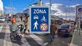 Brno spustilo experiment: Sdílenou zónu, kde jsou si chodec i auto rovni