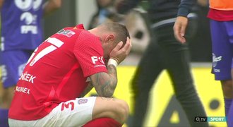 Řezníček nedal dvě penalty a poprvé brečel: Asi nejhorší moment v kariéře Řezníček nedal dvě penalty a poprvé brečel: Asi nejhorší moment v kariéře
