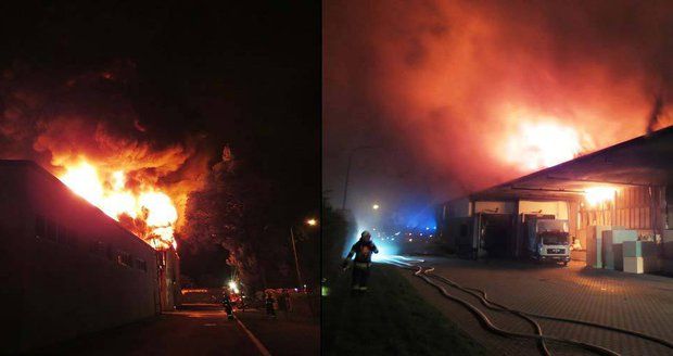 V Brně několik hodin hořela hala s matracemi: Tři hasiči se zranili