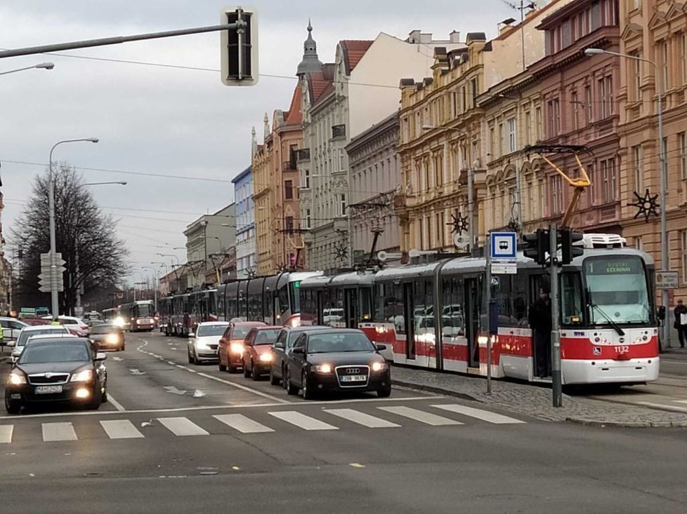 Střelba v Brně v Lidické ulici.