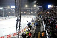 Cirkus Kometa? Úředníci si spletli zimní stadion se šapitó!