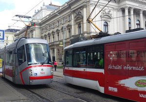 Kuriózní případ řešili brněnští strážníci. Chlapec ujel matce jinou tramvají, pátrání skončilo úspěšně.