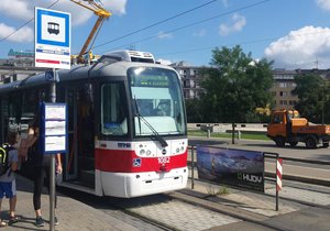 Moravské náměstí – klíčový dopravní uzel v Brně. Již brzy by měly v moravské metropoli přibýt další kilometry nových tratí.