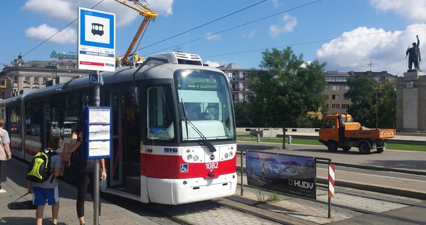 Moravské náměstí – klíčový dopravní uzel v Brně. Již brzy by měly v moravské metropoli přibýt další kilometry nových tratí.