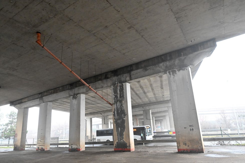 Oprava brněnského mostu v ulici Otakara Ševčíka přes Ostravskou ulici začne příští týden