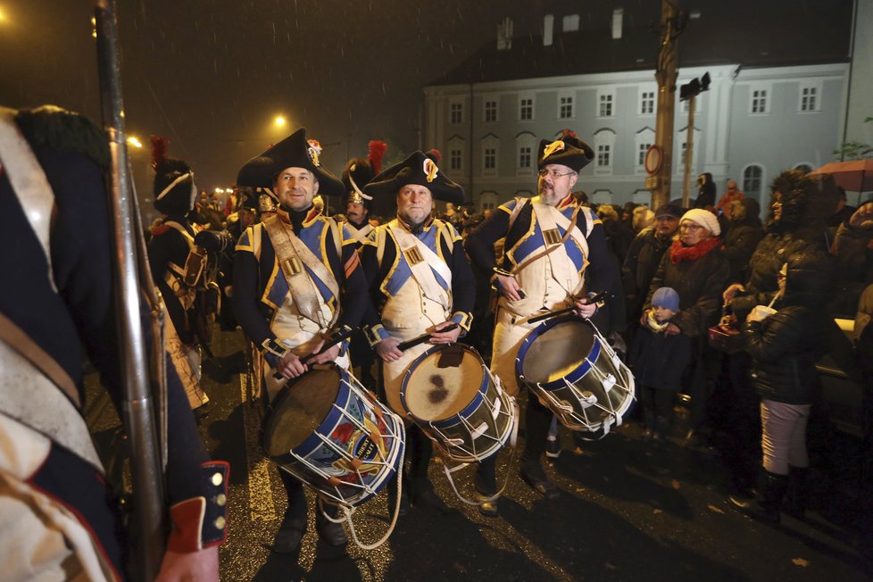 Triumfální pochod Napoleona centrem vánočního Brna.