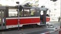 Srážka tramvaje a trolejbusu v Brně si vyžádala desítky zraněných
