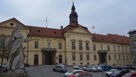 Historická budova Nové radnice na Dominikánském náměstí zůstane zachována jako sídlo primátora a politického vedení města Brna.