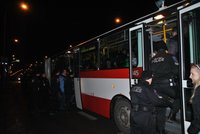 Noční razie revizorů: V Brně chytili 79 černých pasažérů