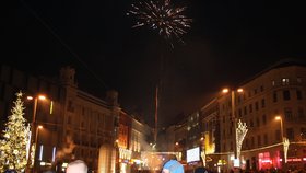 Silvestr na náměstí Svobody v Brně.