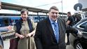 Zástupci sudetských Němců i dvě z Wintonových dětí dnes v Brně společně uctili památku obětí holokaustu. Zástupci sudetských Němců i dvě z Wintonových dětí dnes v Brně společně uctili památku obětí holokaustu.