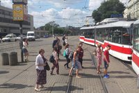 Falešných vysokoškoláků je plné Brno: Tramvaje jezdí obsazené podvodníky s levnými lístky