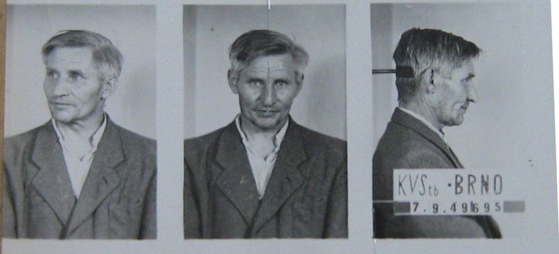 K méně známým obětem politických procesů padesátých let patřil veterán první i druhé světové války Petr Křivka. Dne 21. června 1951 byl v Brně popraven, když se předtím stal s největší pravděpodobností obětí provokace Státní bezpečnosti. Vazební snímek.