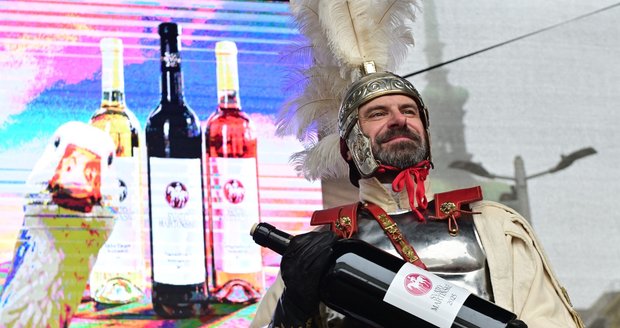 Svatý Martin v podání herce Martina Slámy dorazil do Brna.