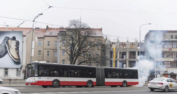 Nejhorší vzduch v Brně je u Zvonařky a Vaňkovky. Hlavním zdrojem znečištění je hustá doprava.