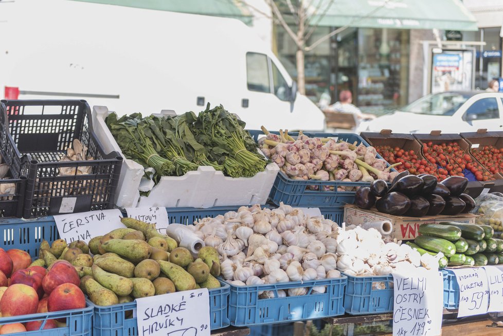 Zelný trh v Brně: Stánků je nejméně za poslední roky, může za to EET!