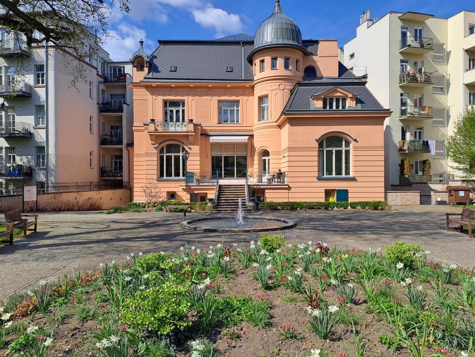 Vila Löw-Beer je secesní vila v Brně-Černých Polích postavená v letech 1903 až 1904 podle návrhu architekta Alexandra von Neumanna pro průmyslníka Moritze Fuhrmanna.