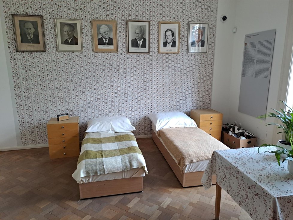 Pokoj ve vile, zařízený přesně tak, jako když v něm v letech 1962 až 2012 bydlely v domově mládeže středoškolačky.