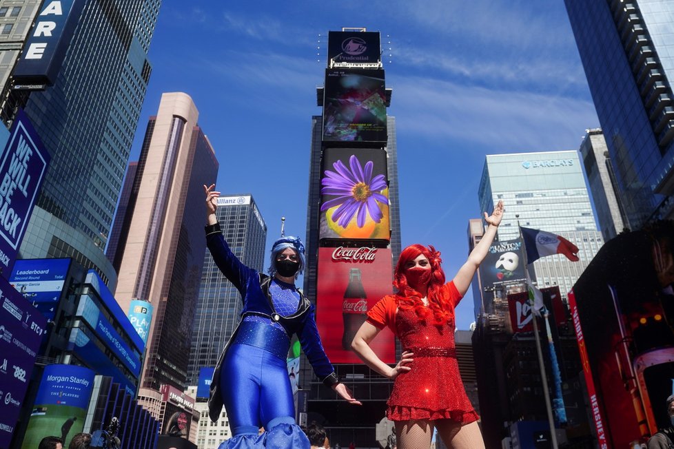Improvizované vystoupení na Broadway. Improvizované vystoupení na Broadway.