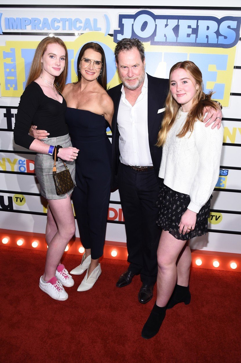Brooke Shields s manželem a dcerami Rowan a Grier