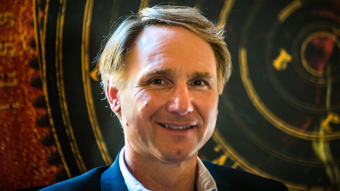 Dan Brown