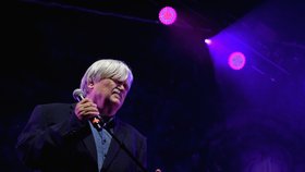 Americký kytarista Bruce Hampton (†70) zkolaboval při vystoupení a zemřel.