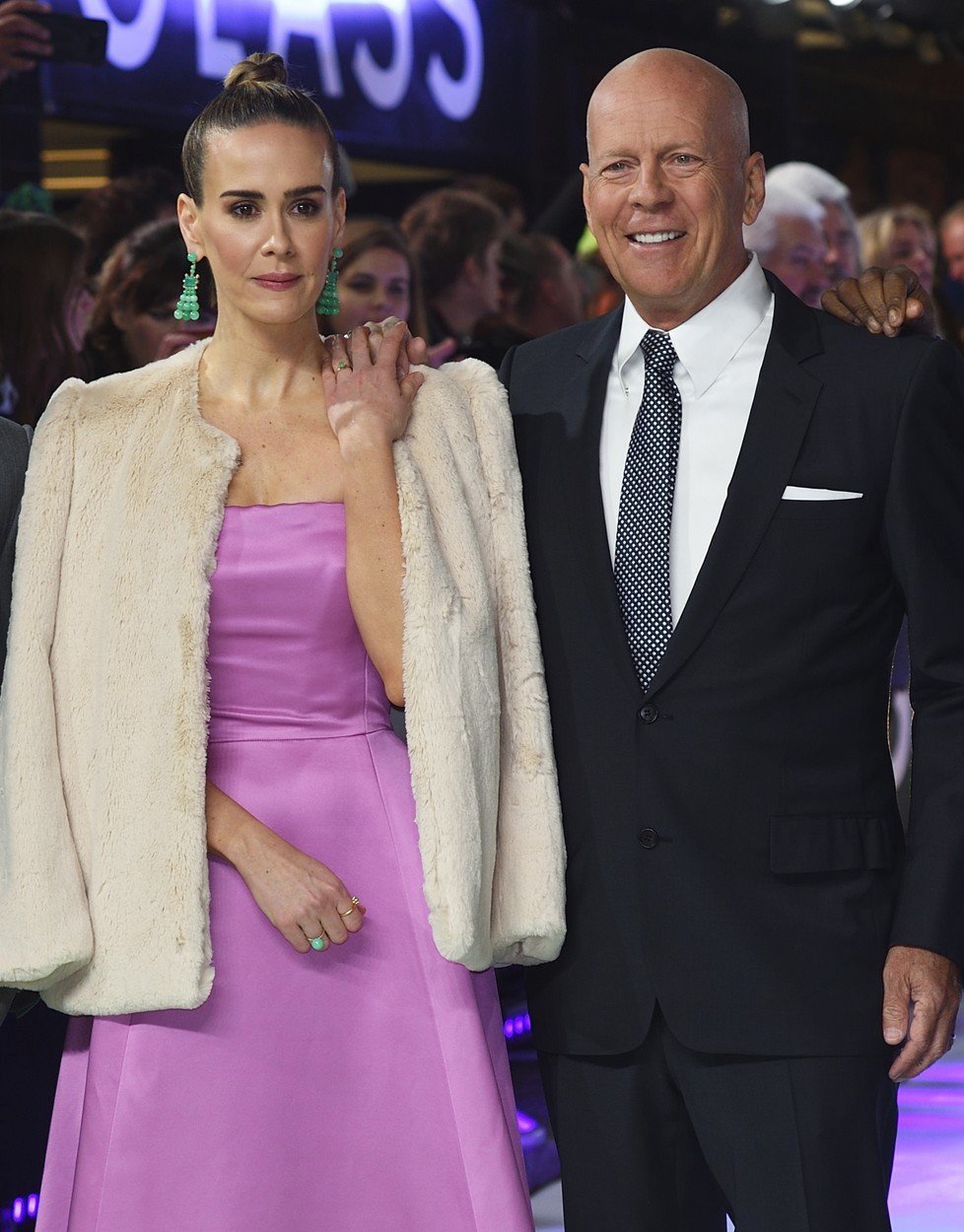 Premiéra filmu Skleněný - Bruce Willis se Sarah Paulson