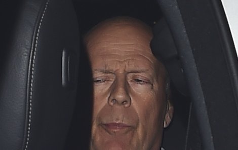 Akčního hrdinu Bruce Willise zmohla »viróza«