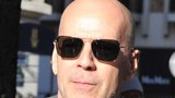 Bruce Willis se zaprodal Rusům a visí v Moskvě!